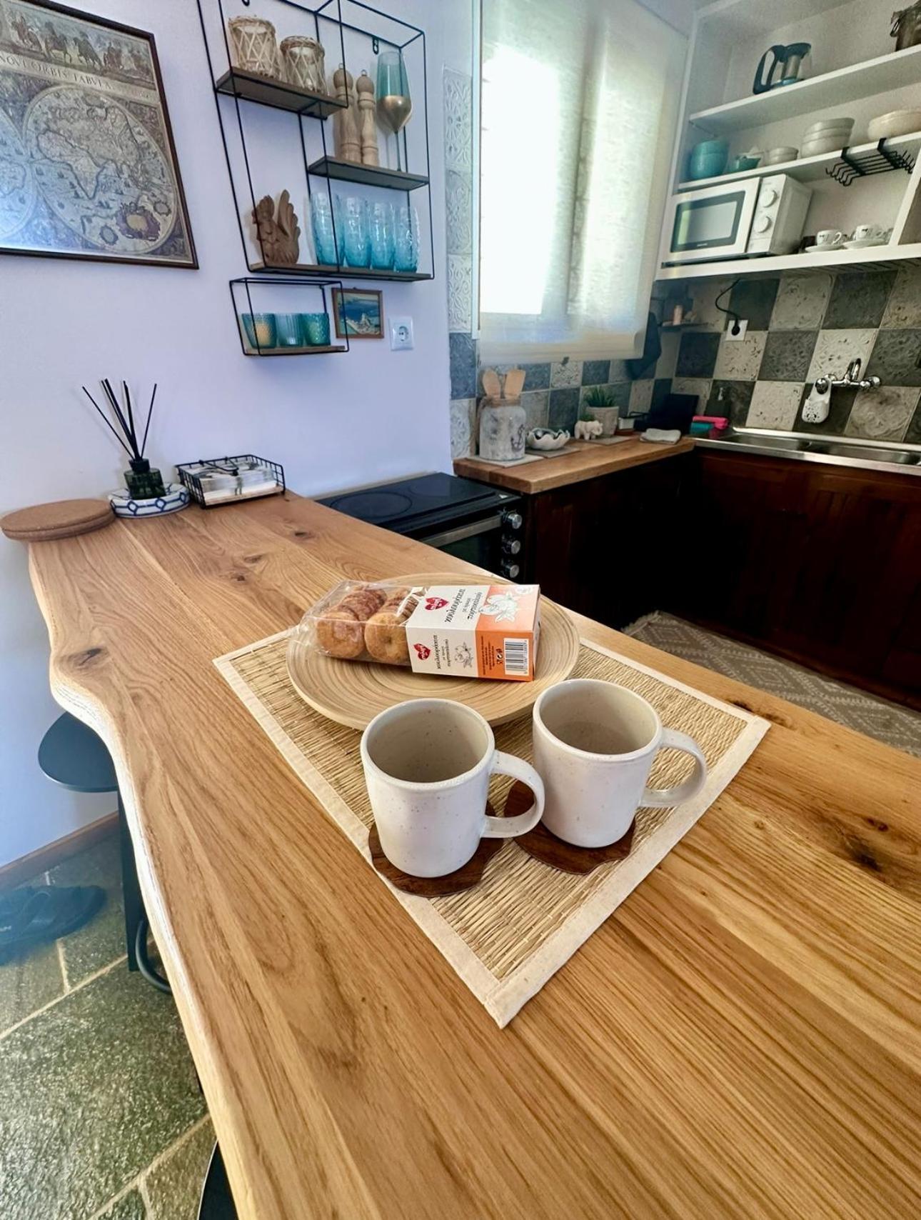 Seaterra Boutique Suite Каламос Екстериор снимка
